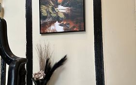 Central London Apartment 1